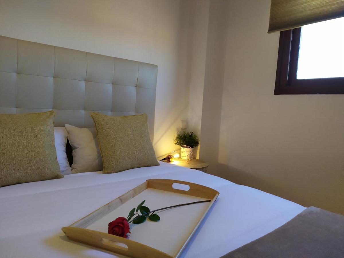 My Suites Madrid - Aeropuerto Ifema ภายนอก รูปภาพ