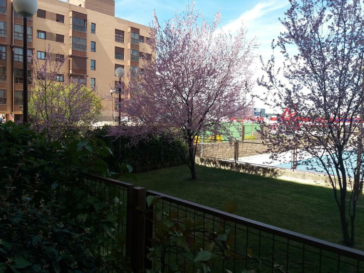 My Suites Madrid - Aeropuerto Ifema ภายนอก รูปภาพ